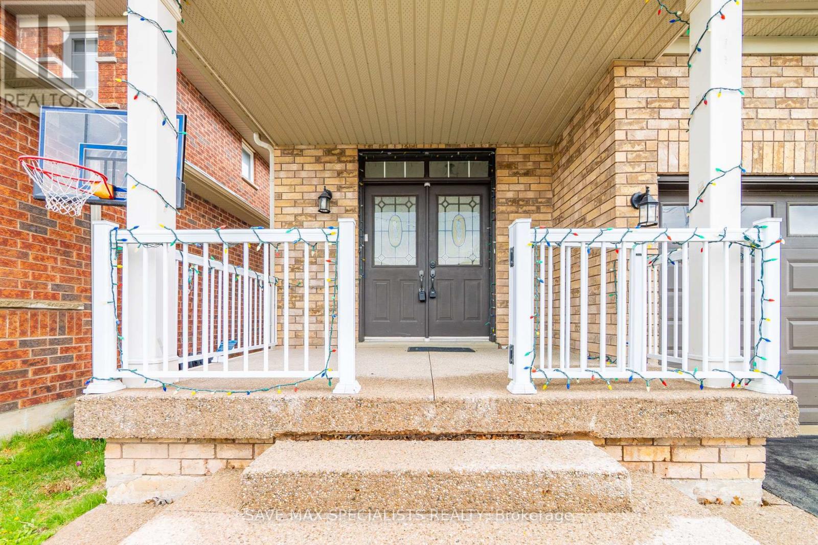 1099 Costigan Road, Milton, Ontario  L9T 6N9 - Photo 5 - W12850872