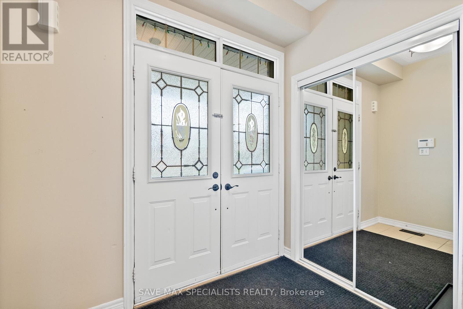 1099 Costigan Road, Milton, Ontario  L9T 6N9 - Photo 6 - W12850872