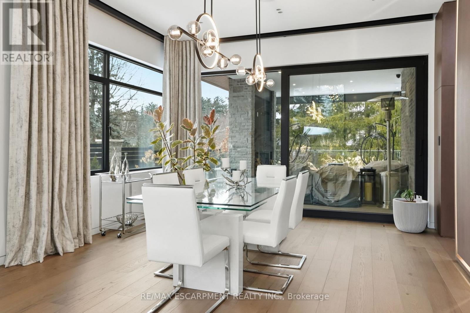 1441 Lochlin Trail, Mississauga (Mineola), Ontario  L5G 3V5 - Photo 10 - W12850876