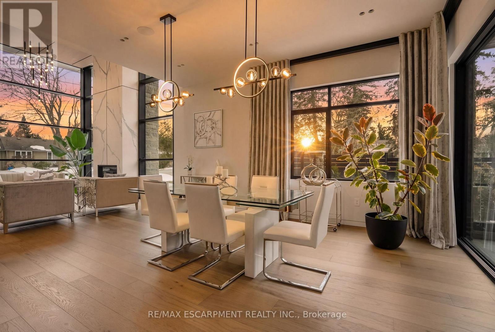 1441 Lochlin Trail, Mississauga (Mineola), Ontario  L5G 3V5 - Photo 11 - W12850876