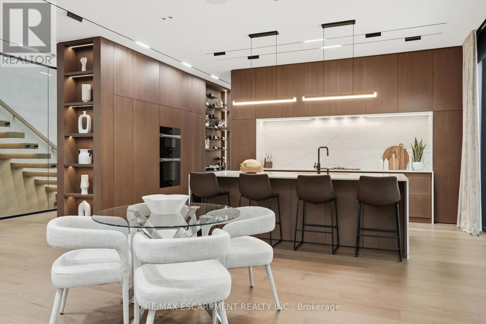 1441 Lochlin Trail, Mississauga (Mineola), Ontario  L5G 3V5 - Photo 12 - W12850876