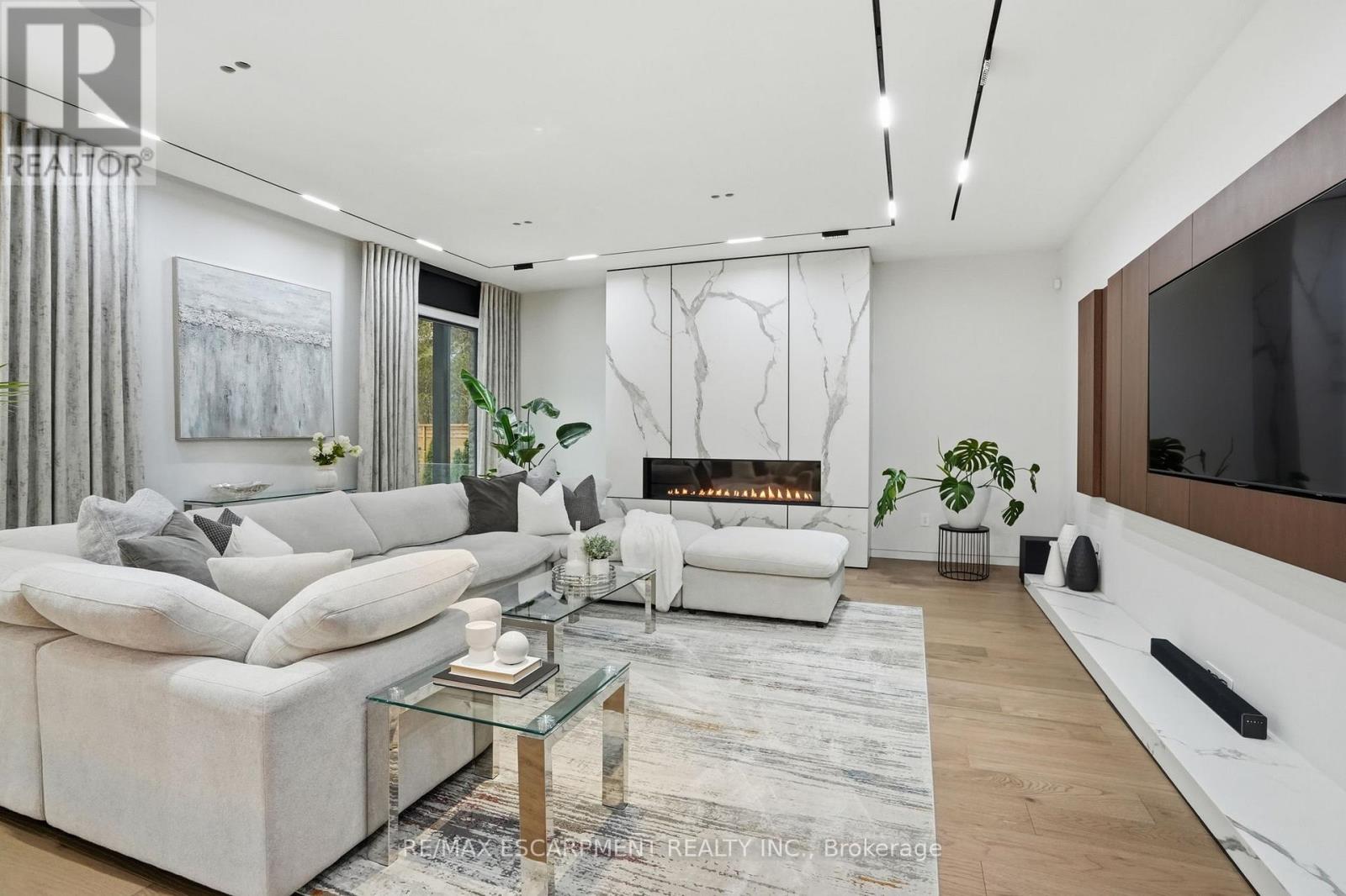 1441 Lochlin Trail, Mississauga (Mineola), Ontario  L5G 3V5 - Photo 15 - W12850876