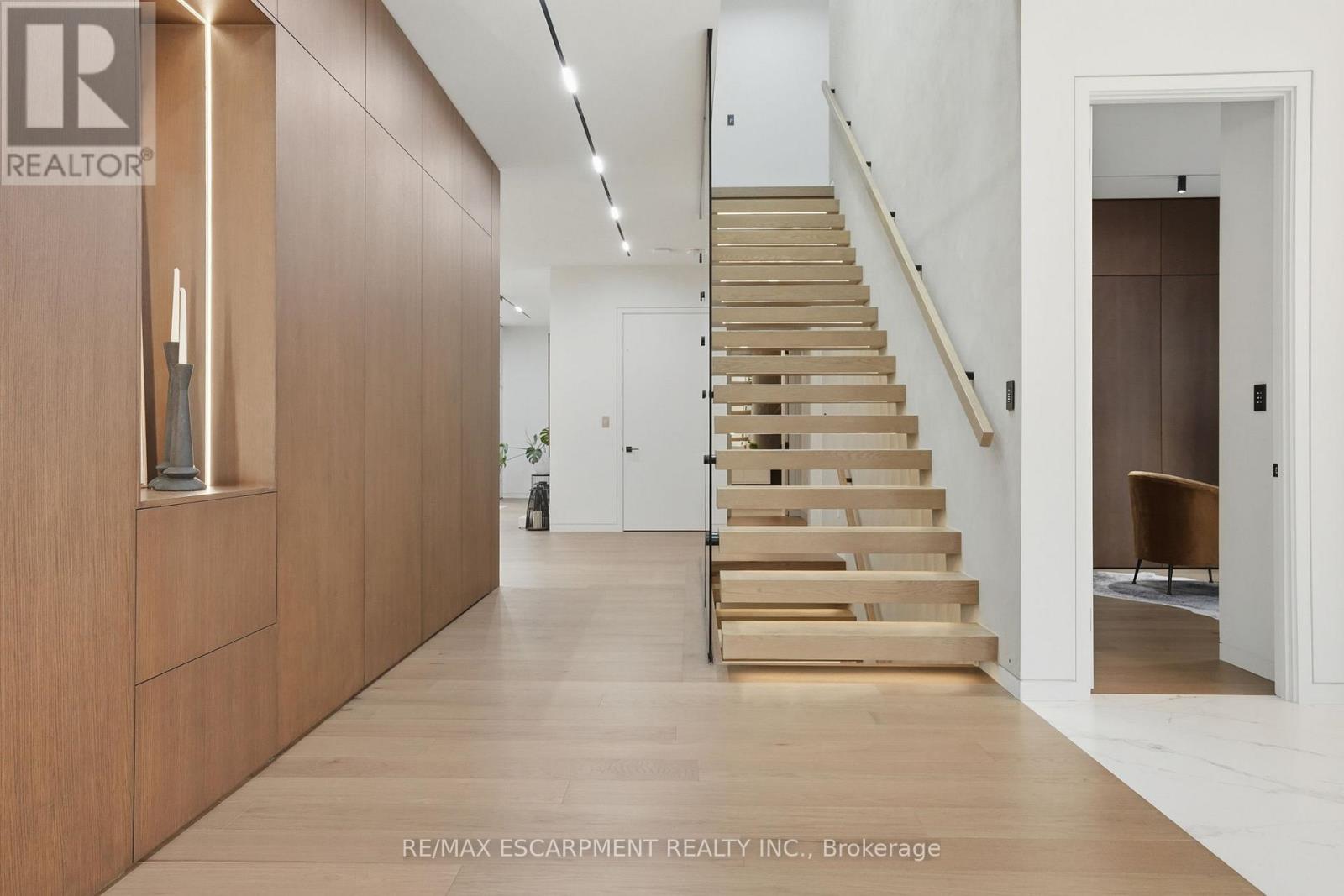 1441 Lochlin Trail, Mississauga (Mineola), Ontario  L5G 3V5 - Photo 21 - W12850876