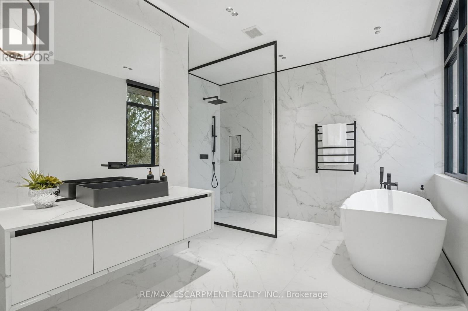 1441 Lochlin Trail, Mississauga (Mineola), Ontario  L5G 3V5 - Photo 33 - W12850876