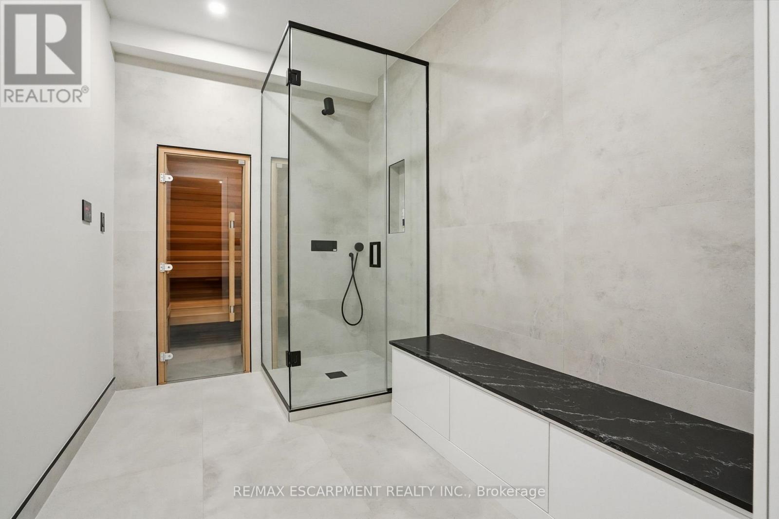 1441 Lochlin Trail, Mississauga (Mineola), Ontario  L5G 3V5 - Photo 42 - W12850876