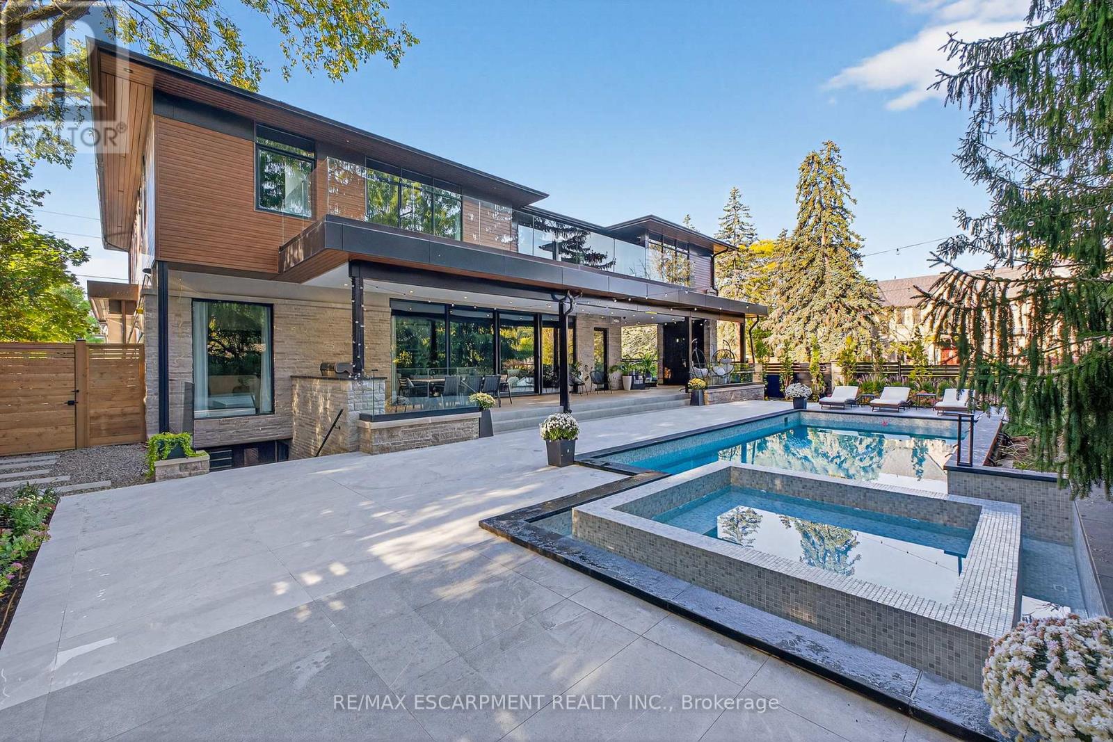 1441 Lochlin Trail, Mississauga (Mineola), Ontario  L5G 3V5 - Photo 43 - W12850876