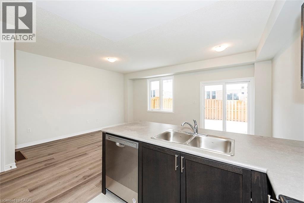 3 Linden Park Lane, Hamilton, Ontario  L9A 1Y1 - Photo 10 - 40807334