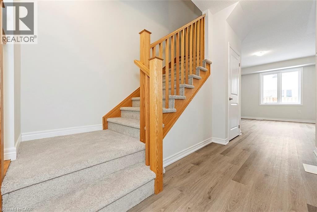 3 Linden Park Lane, Hamilton, Ontario  L9A 1Y1 - Photo 5 - 40807334