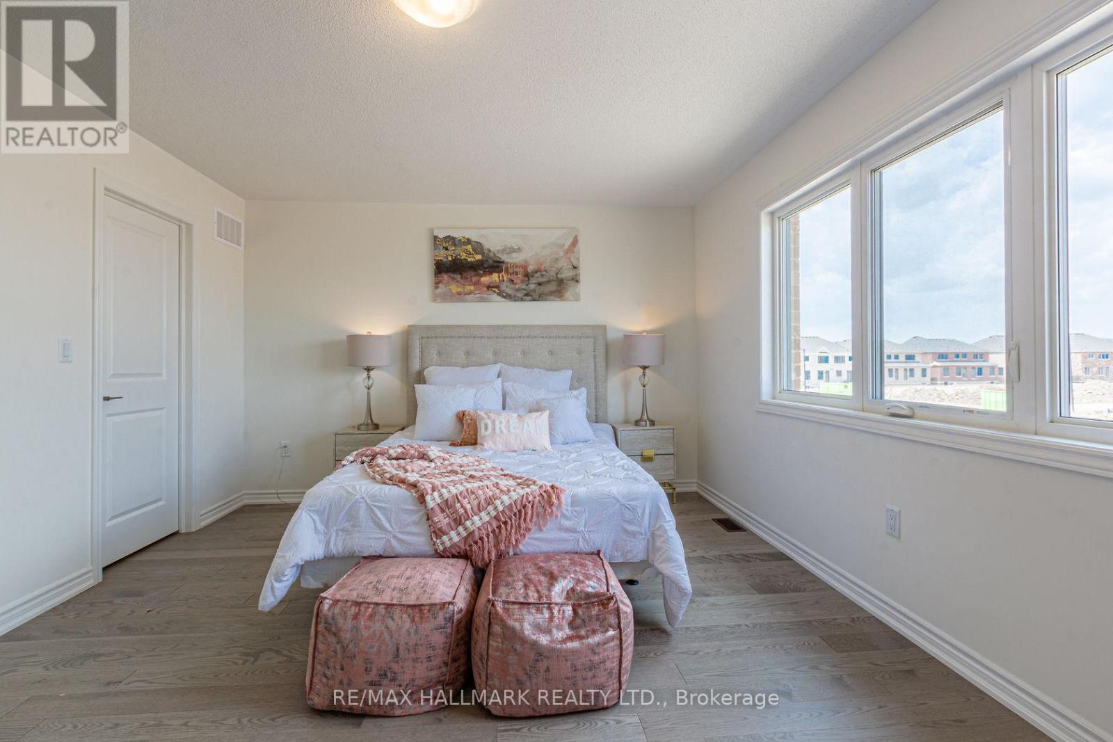 342 Thimbleweed Court, Milton, Ontario  L9E 1T2 - Photo 15 - W12850914