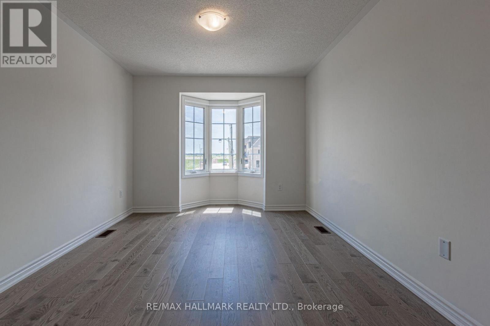 342 Thimbleweed Court, Milton, Ontario  L9E 1T2 - Photo 23 - W12850914