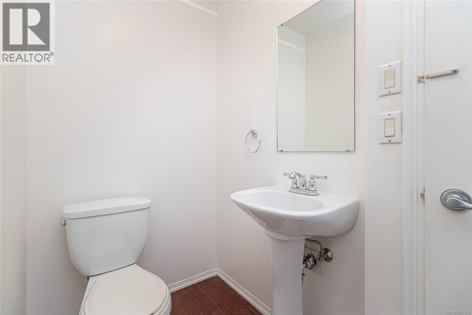 2365 Lovell Ave, Sidney, British Columbia  V8L 2J5 - Photo 21 - 1021474