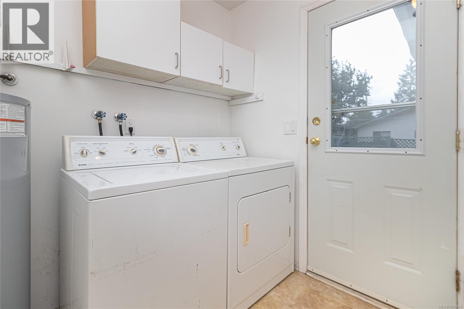 2365 Lovell Ave, Sidney, British Columbia  V8L 2J5 - Photo 23 - 1021474