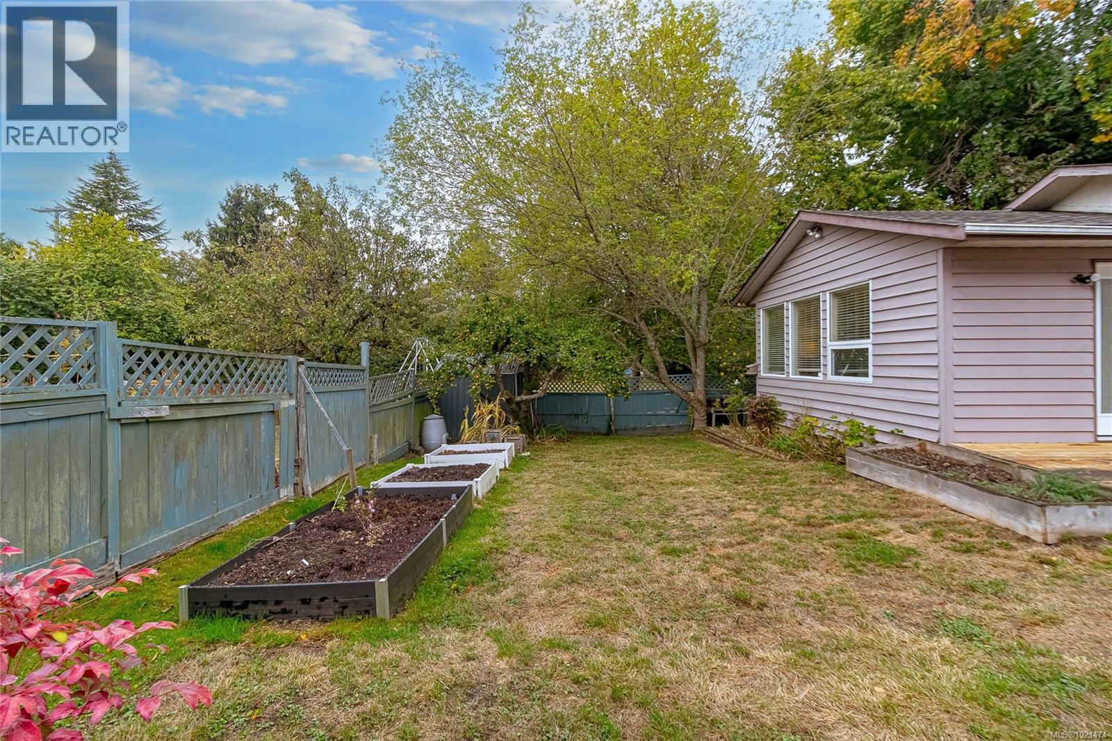 2365 Lovell Ave, Sidney, British Columbia  V8L 2J5 - Photo 26 - 1021474