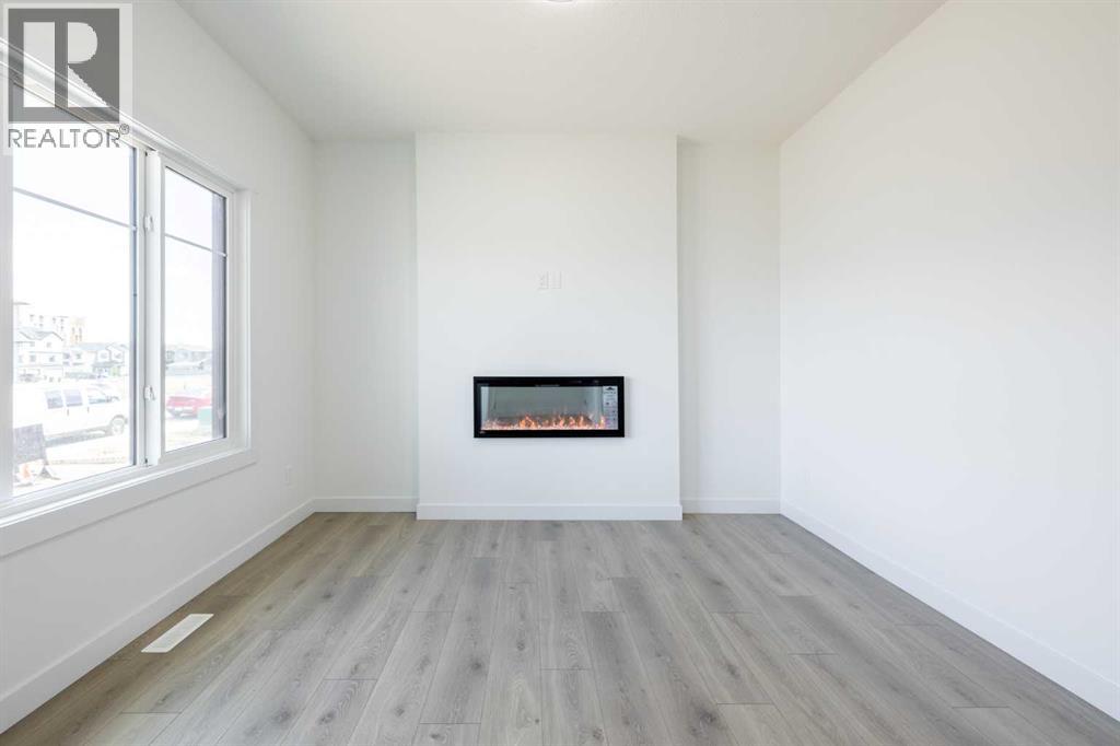 454 Heartland Way, Cochrane, Alberta  T4C 3L7 - Photo 7 - A2282321