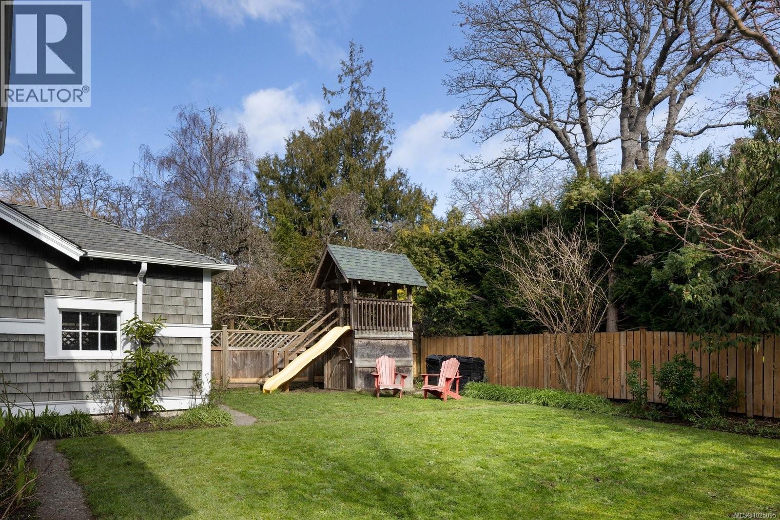 1175 St. Patrick St, Oak Bay, British Columbia  V8S 4Y3 - Photo 40 - 1025095