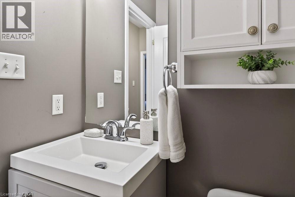 37 Garth Trails Crescent, Hamilton, Ontario  L9B 2X1 - Photo 31 - 40809831