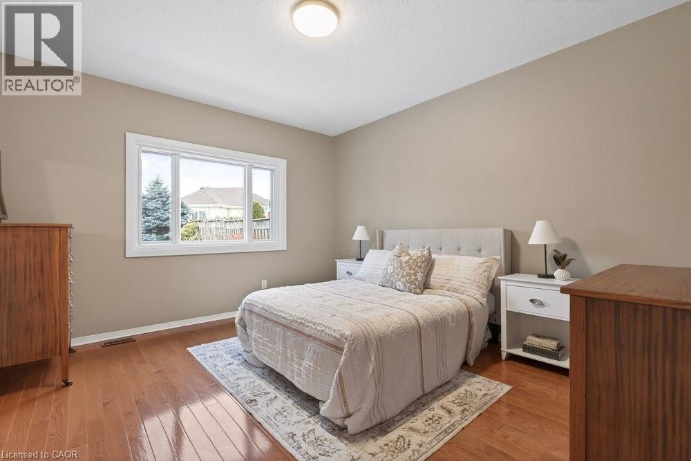 37 Garth Trails Crescent, Hamilton, Ontario  L9B 2X1 - Photo 23 - 40809831