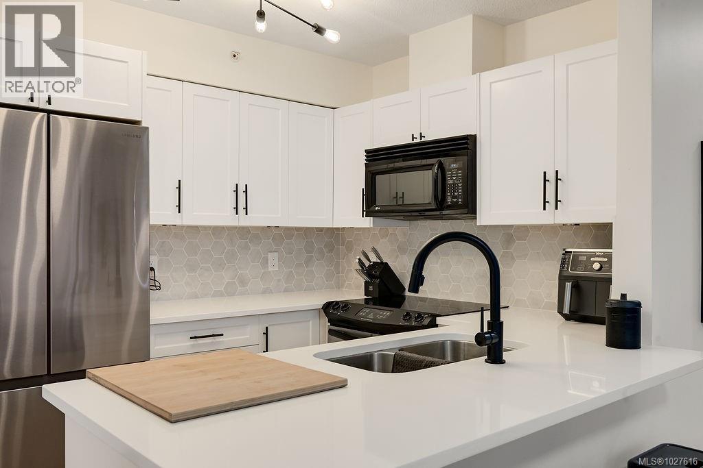 205 751 Fairfield Rd, Victoria, British Columbia  V8W 4A4 - Photo 6 - 1027616