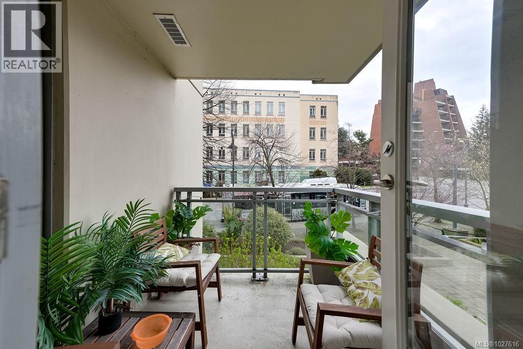 205 751 Fairfield Rd, Victoria, British Columbia  V8W 4A4 - Photo 14 - 1027616