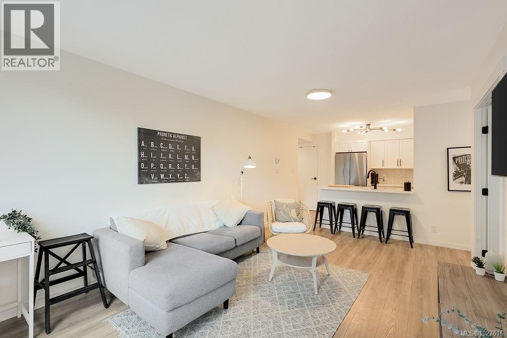 205 751 Fairfield Rd, Victoria, British Columbia  V8W 4A4 - Photo 5 - 1027616