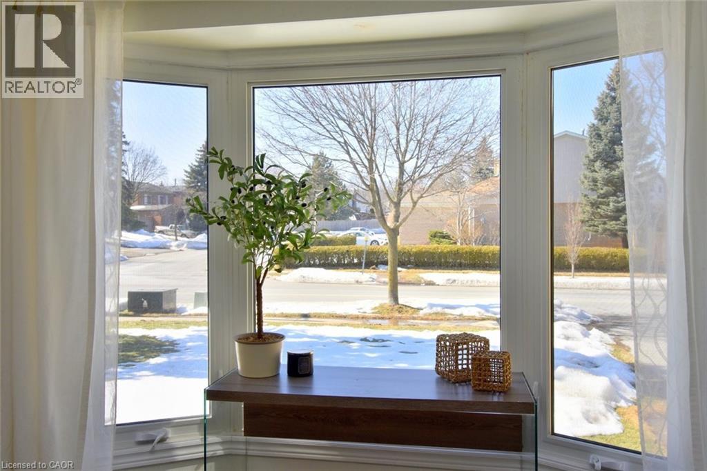 2414 Coventry Way, Burlington, Ontario  L7P 4M4 - Photo 10 - 40810000