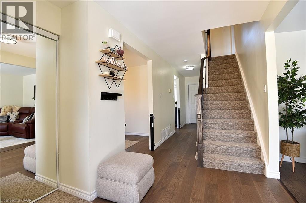 2414 Coventry Way, Burlington, Ontario  L7P 4M4 - Photo 8 - 40810000