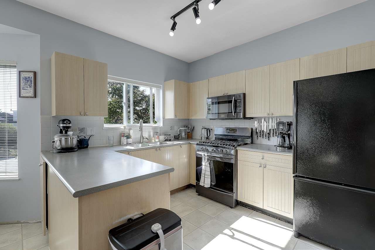 20526 66a Avenue, Langley, British Columbia  V2Y 2X8 - Photo 5 - R3046083