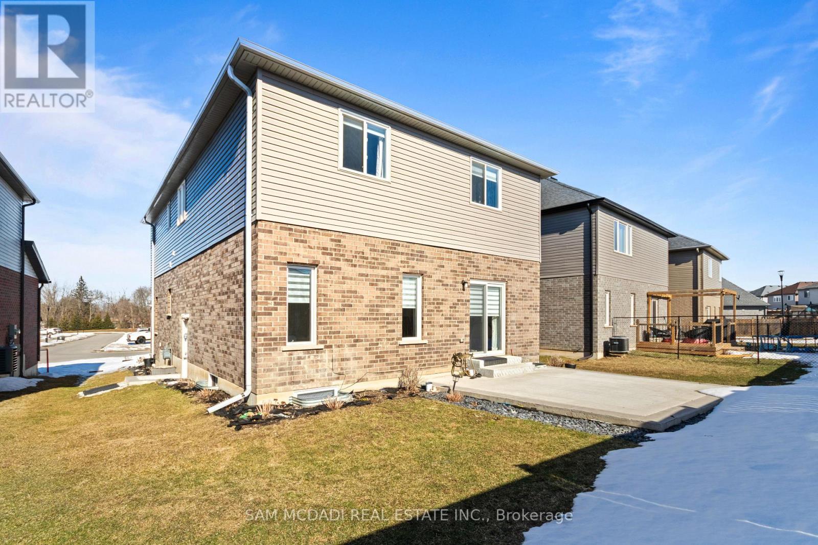 2743 Oriole Drive, London South, Ontario  N6M 1E7 - Photo 3 - X12850688