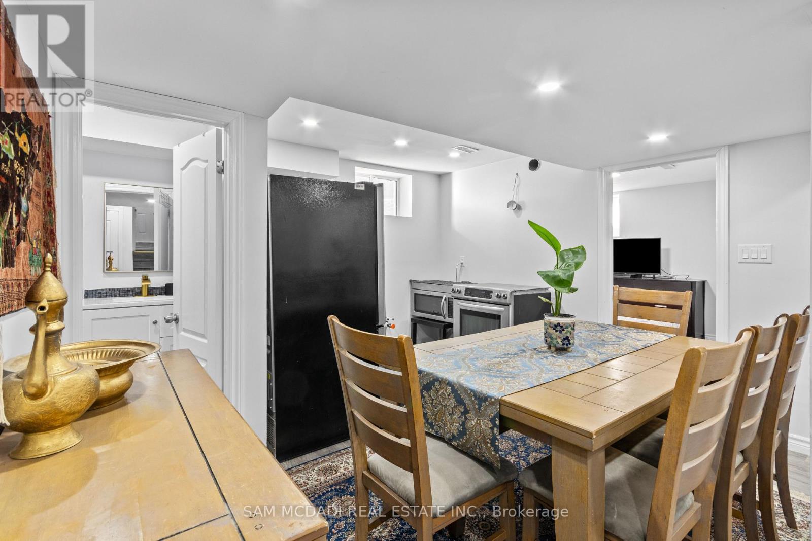 2743 Oriole Drive, London South, Ontario  N6M 1E7 - Photo 32 - X12850688