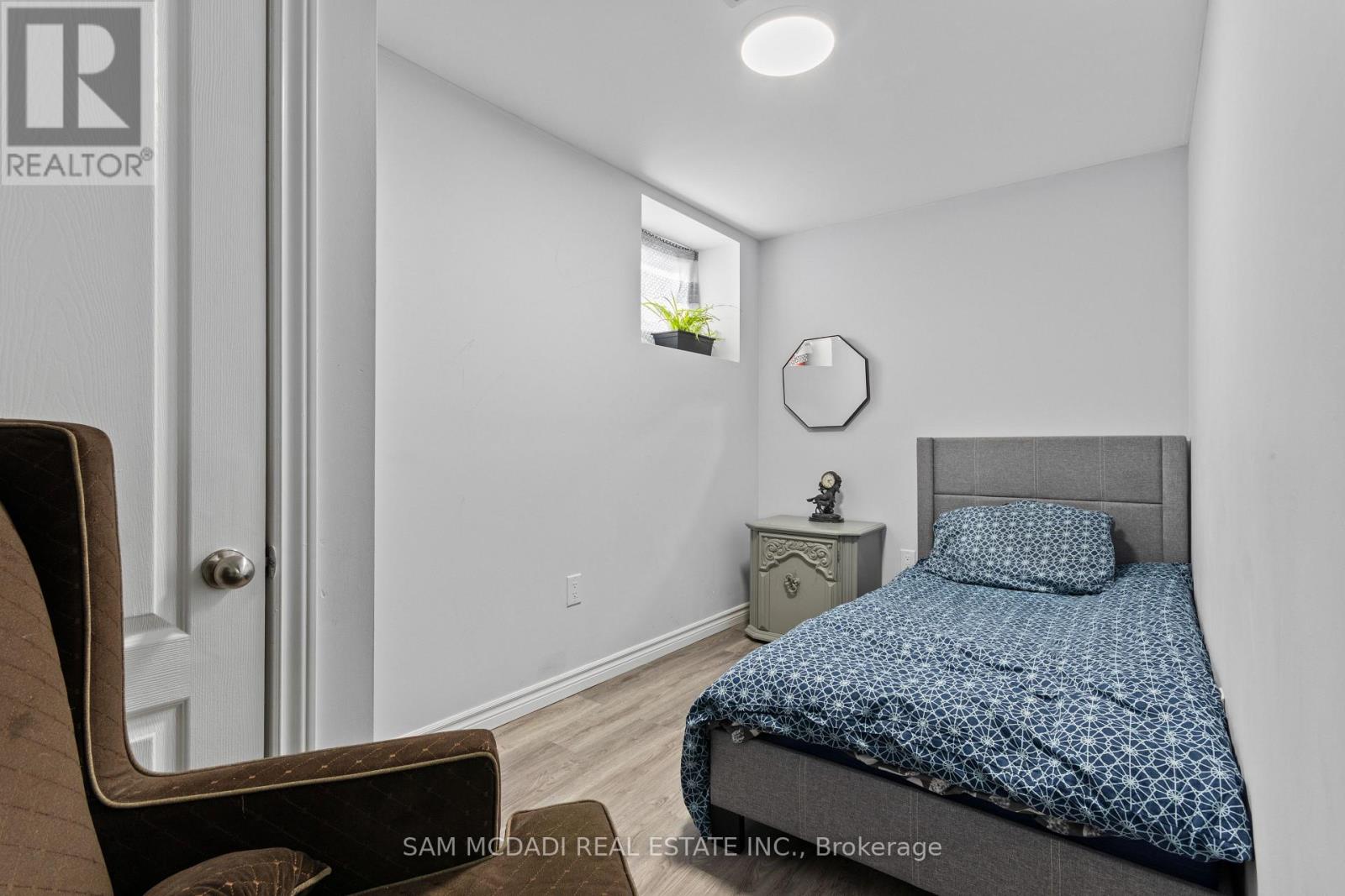 2743 Oriole Drive, London South, Ontario  N6M 1E7 - Photo 37 - X12850688