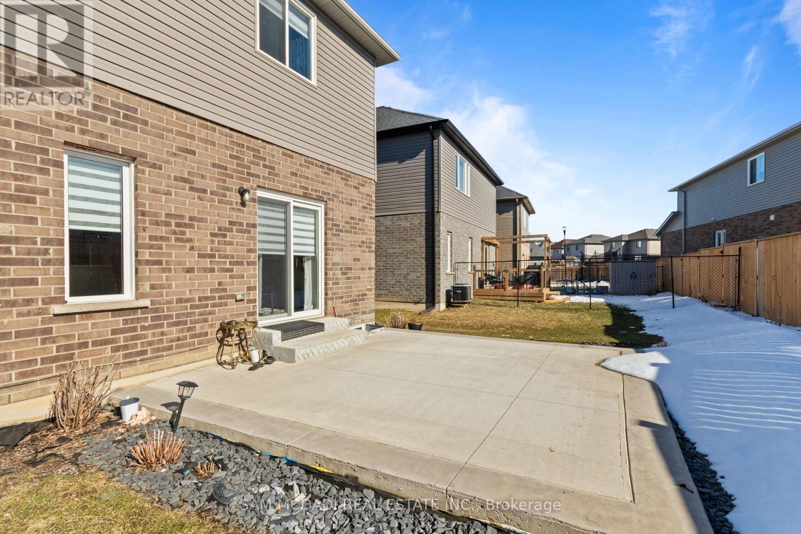 2743 Oriole Drive, London South, Ontario  N6M 1E7 - Photo 45 - X12850688