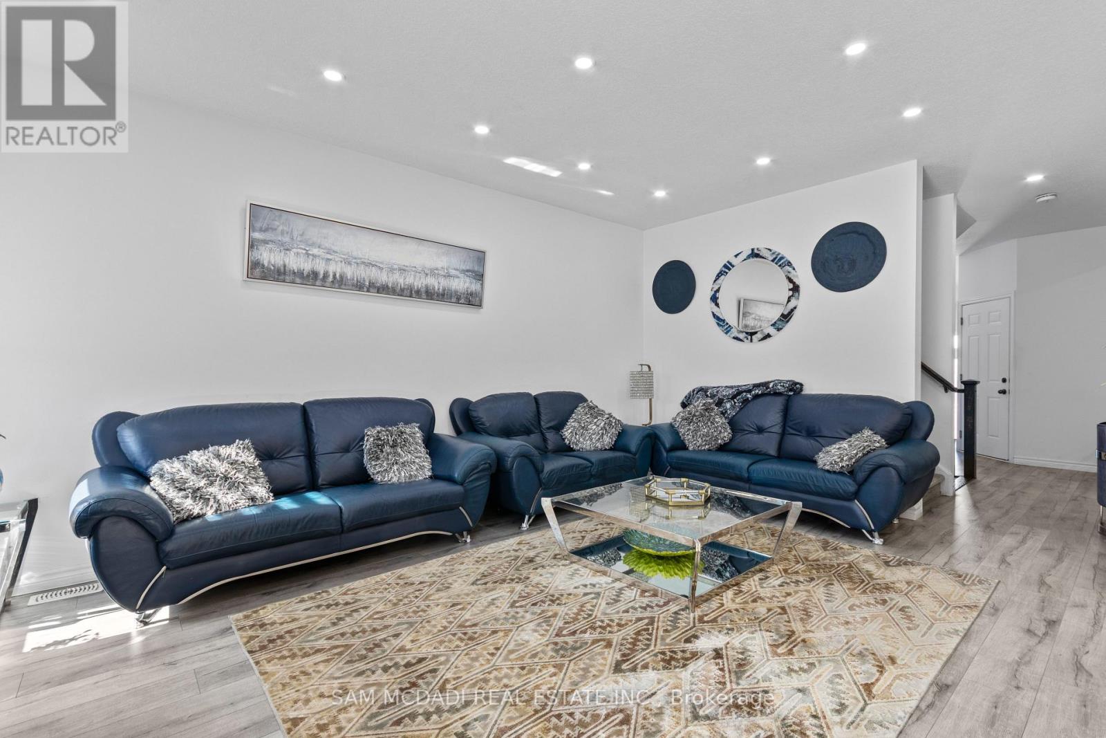 2743 Oriole Drive, London South, Ontario  N6M 1E7 - Photo 5 - X12850688