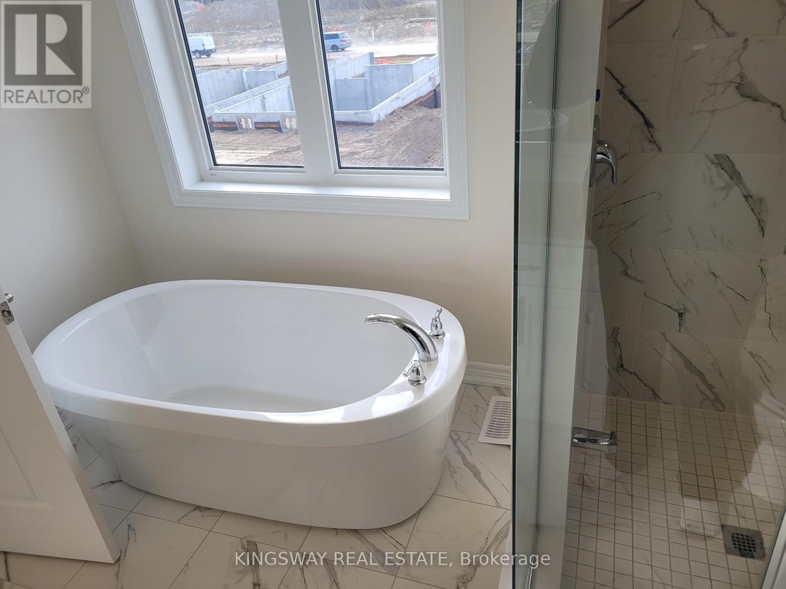 524 Beckview Crescent, Kitchener, Ontario  N2R 0R3 - Photo 12 - X12850708