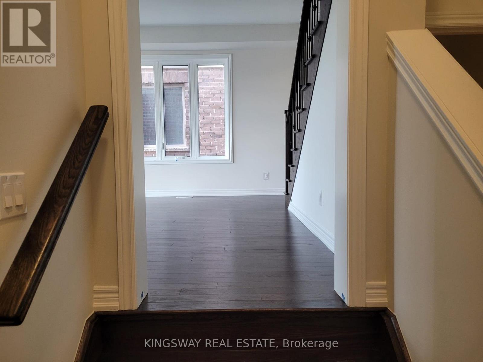 524 Beckview Crescent, Kitchener, Ontario  N2R 0R3 - Photo 6 - X12850708