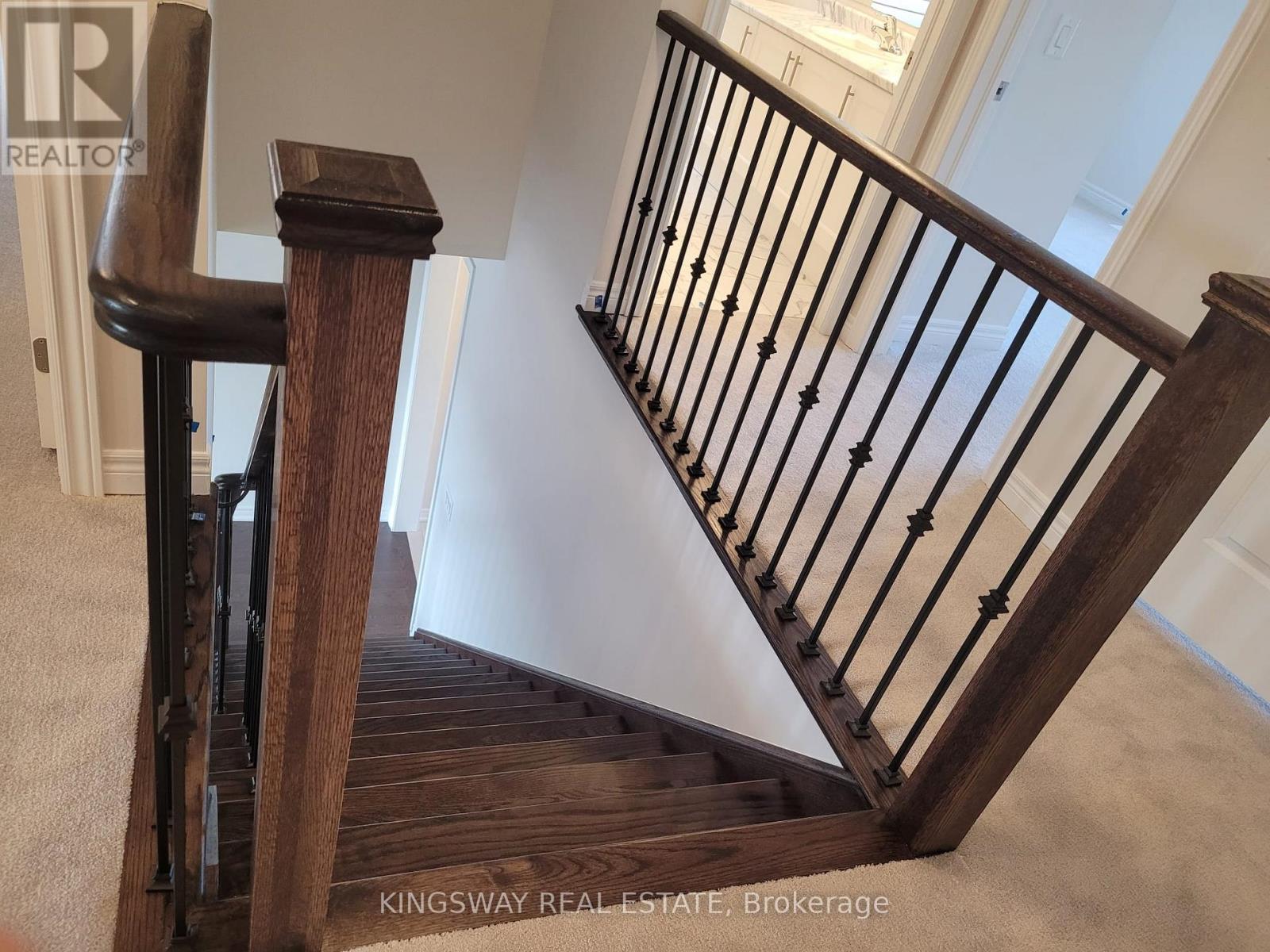 524 Beckview Crescent, Kitchener, Ontario  N2R 0R3 - Photo 8 - X12850708