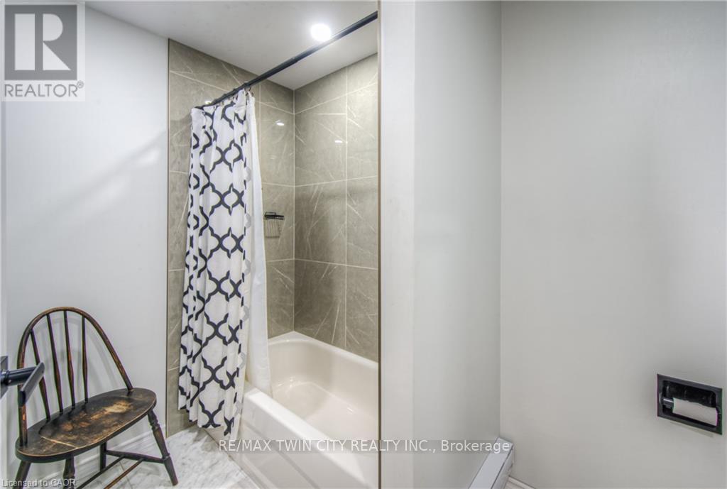 410 - 185 Kehl Street, Kitchener, Ontario  N2M 5B9 - Photo 16 - X12850740