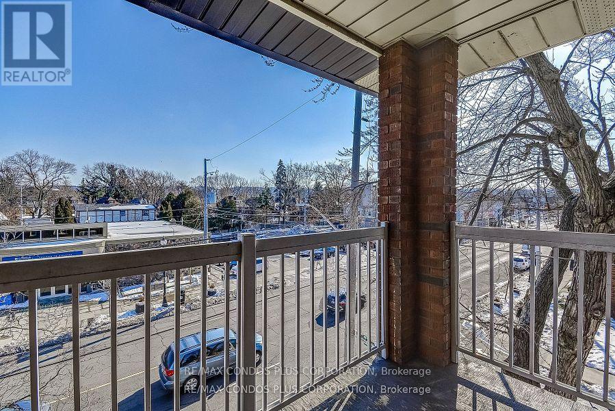 5 - 4 North Oval Street, Hamilton, Ontario  L8S 3Y6 - Photo 5 - X12850752