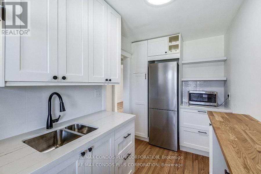 5 - 4 North Oval Street, Hamilton, Ontario  L8S 3Y6 - Photo 6 - X12850752