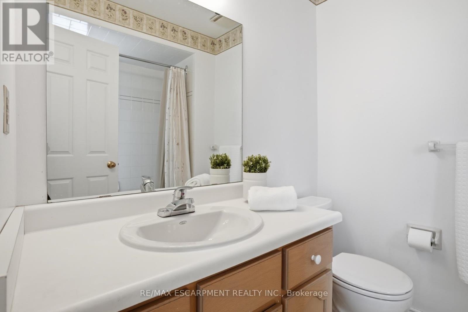 24 - 30 Osler Drive, Hamilton, Ontario  L9H 6W3 - Photo 24 - X12850764