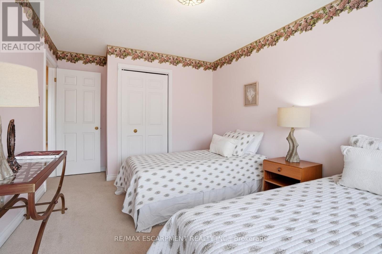 24 - 30 Osler Drive, Hamilton, Ontario  L9H 6W3 - Photo 27 - X12850764