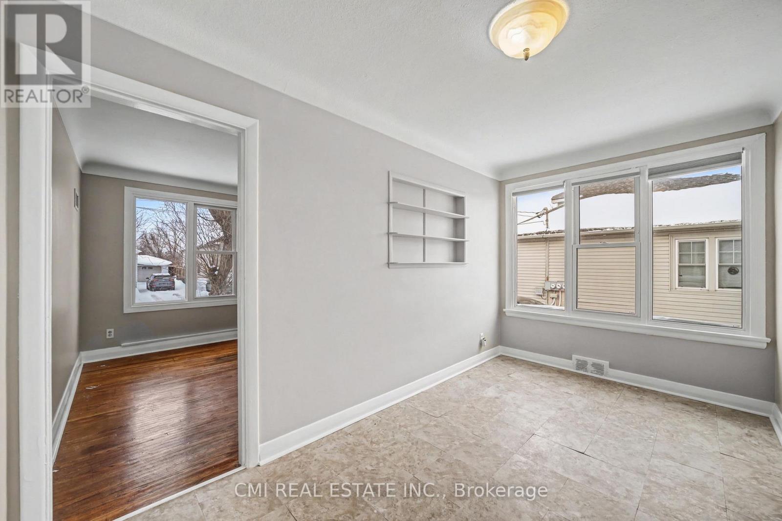 68 Queen Street S, Thorold, Ontario  L2V 3N5 - Photo 11 - X12850766