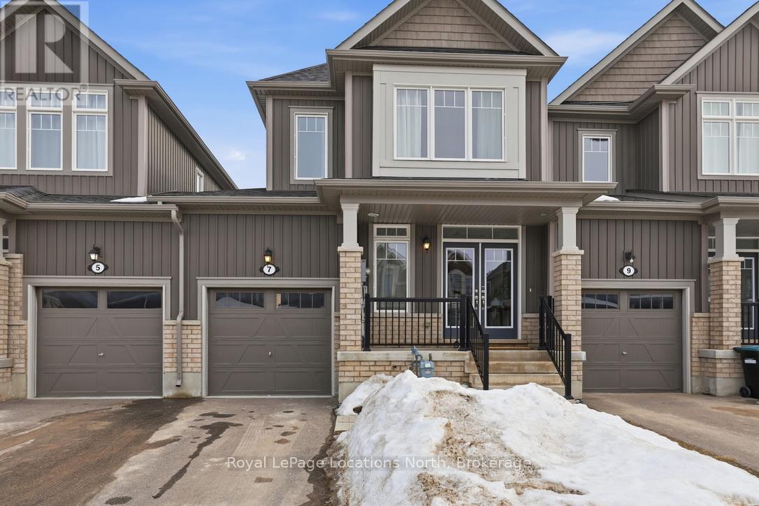 7 Albany Street, Collingwood, Ontario  L9Y 3V3 - Photo 2 - S12850940