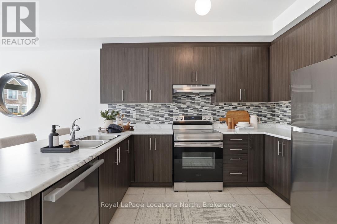 7 Albany Street, Collingwood, Ontario  L9Y 3V3 - Photo 9 - S12850940