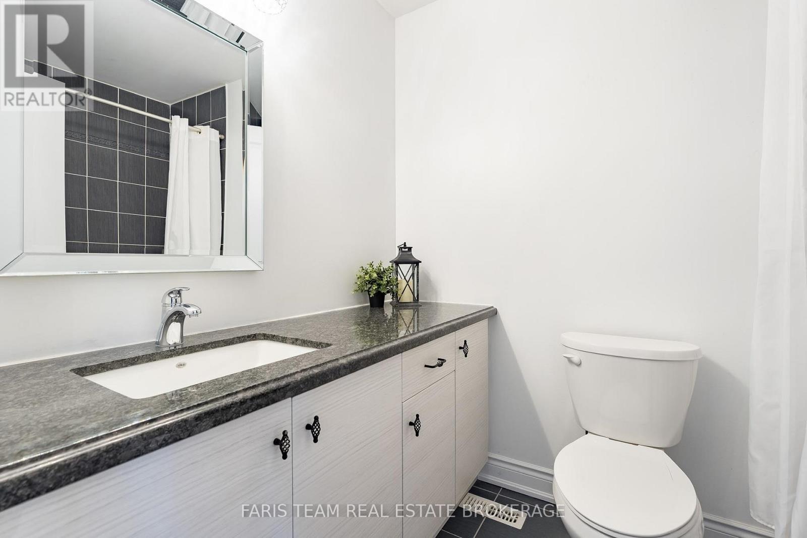 1816 Lamstone Street, Innisfil, Ontario  L9S 5A1 - Photo 24 - N12844376