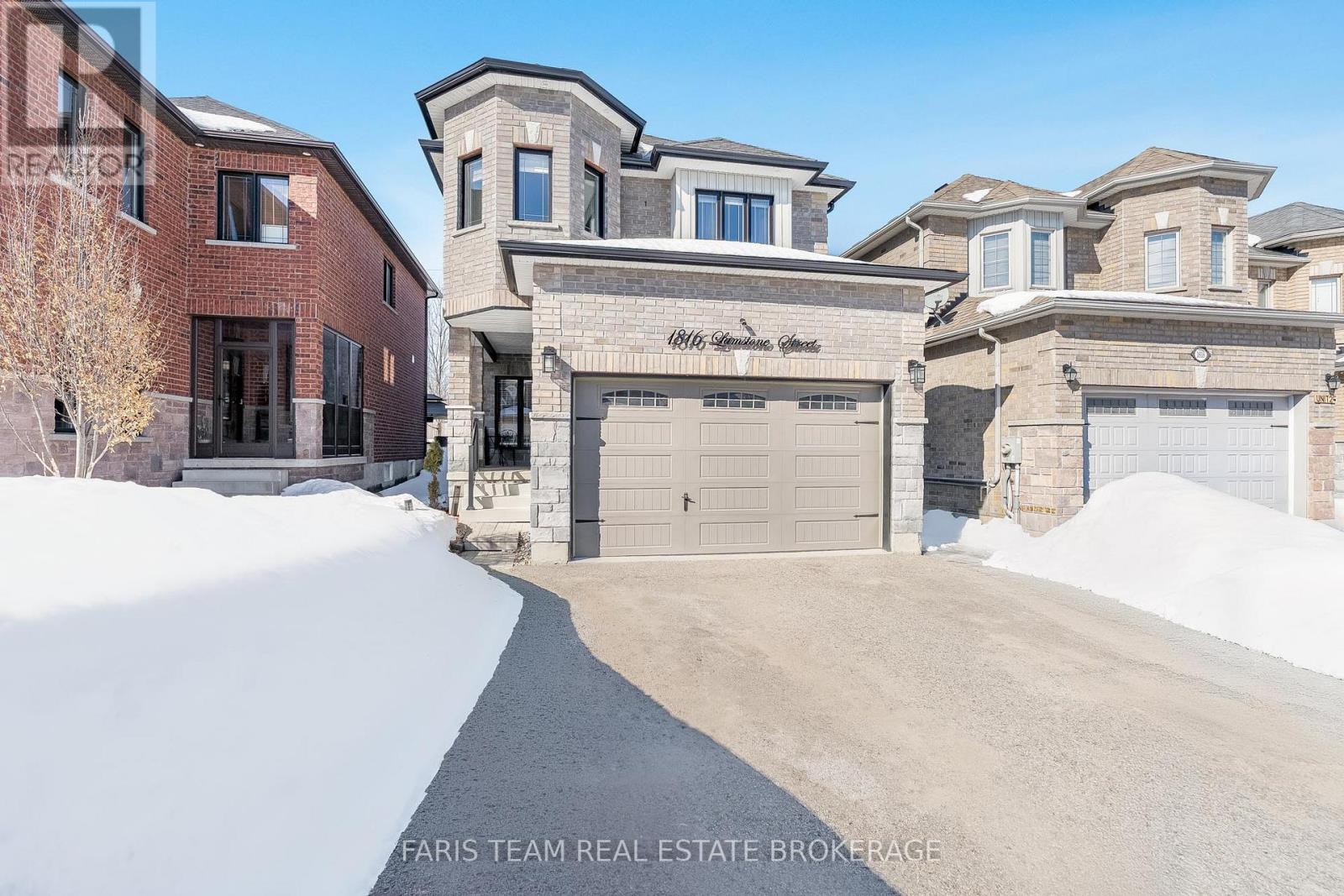 1816 Lamstone Street, Innisfil, Ontario  L9S 5A1 - Photo 3 - N12844376