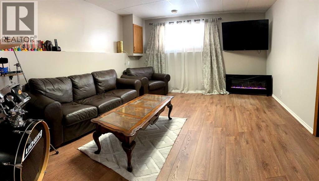 4 Blackstone Avenue, Lacombe, Alberta  T4L 1P8 - Photo 24 - A2281344