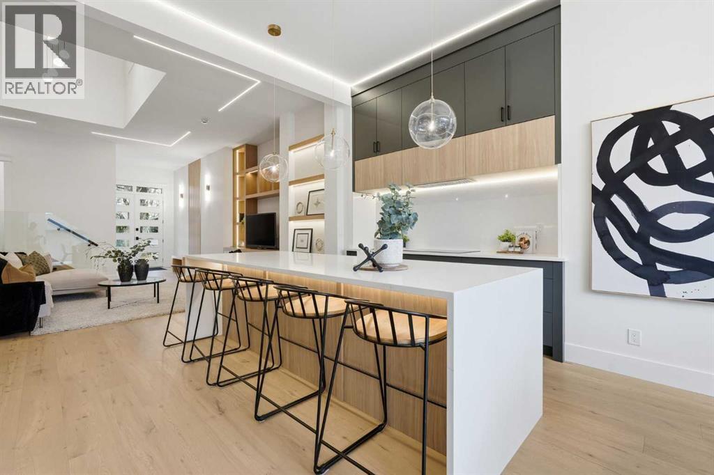 134 Lissington Drive Sw, Calgary, Alberta  T3E 5E3 - Photo 11 - A2284176