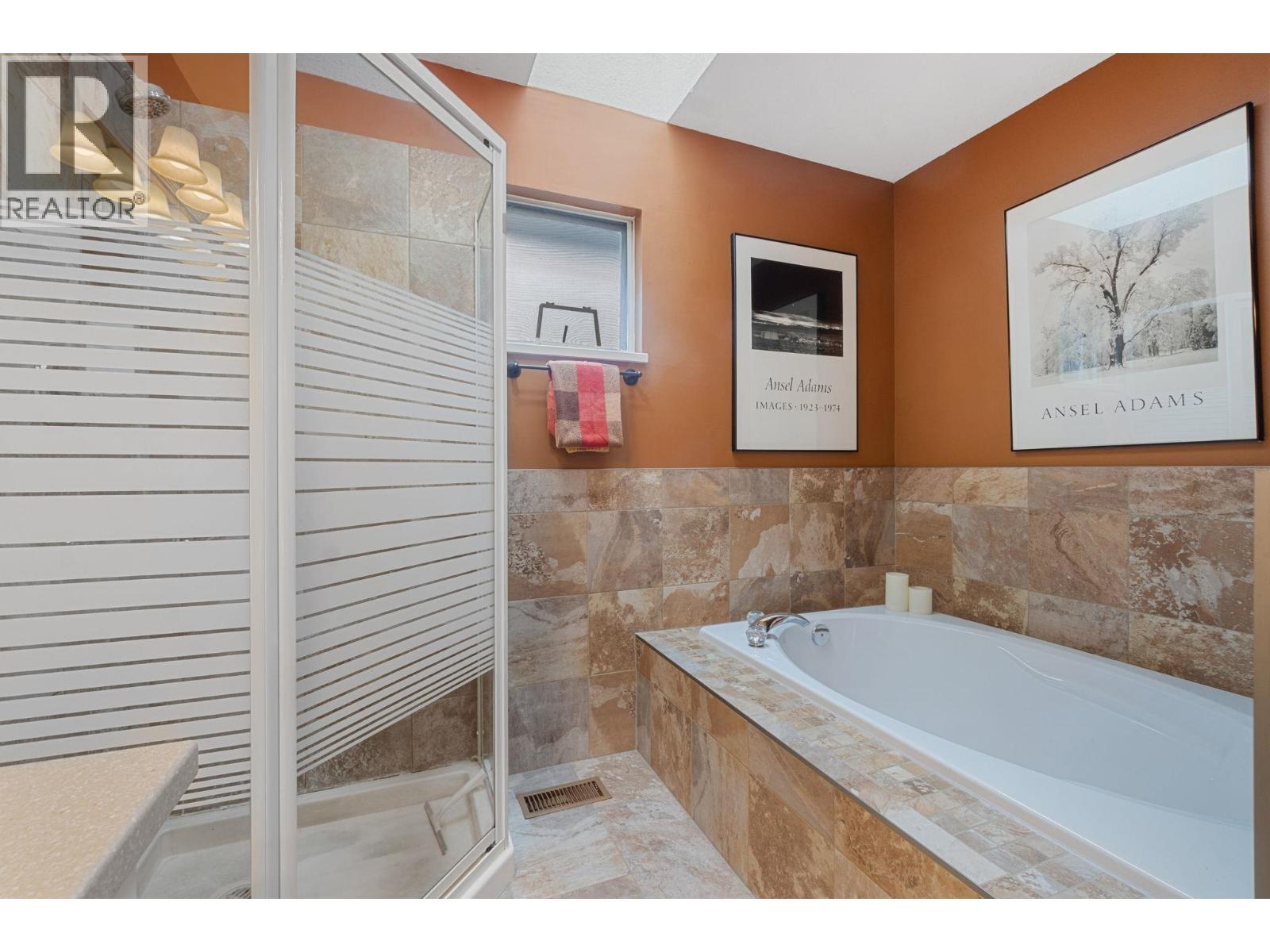 1330 Cimarron Drive, Coquitlam, British Columbia  V3B 7B3 - Photo 34 - R3074223