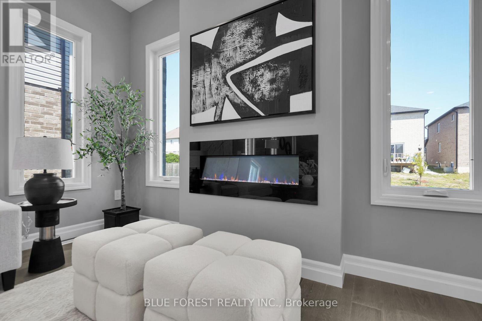 2916 Lemieux Walk, London South, Ontario  N6L 0H2 - Photo 11 - X12851042