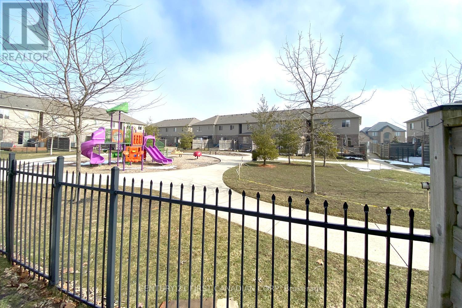 39 - 2031 Pennyroyal Street, London North, Ontario  N5X 0L7 - Photo 21 - X12851060